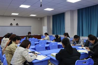 深化課程改革，提升育人質(zhì)量——桓臺(tái)縣世紀(jì)中學(xué)開展課程教學(xué)實(shí)施與評(píng)價(jià)專項(xiàng)調(diào)研活動(dòng)
